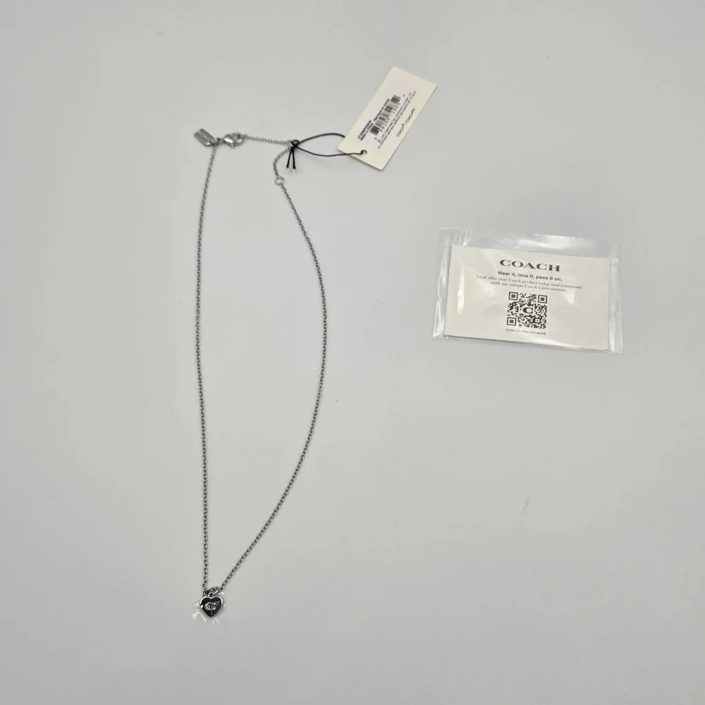 Coach Silver‎ Heart Pendant Necklace Signature 